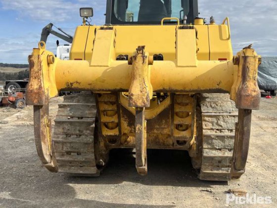 2016年式コマツD85EX-18