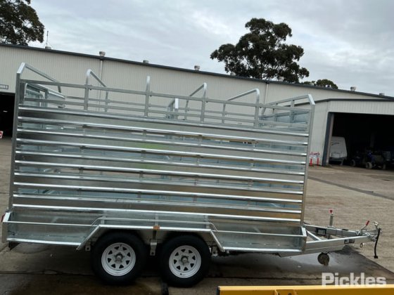 2025 绿色有限公司