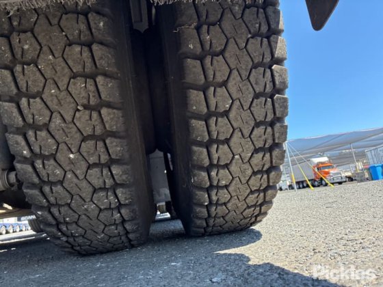 2014年スカニア G440