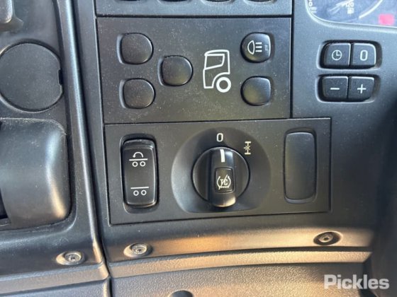 2014年スカニア G440