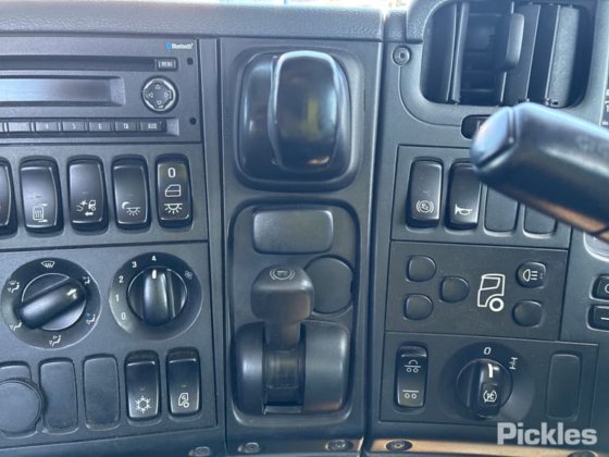 2014年スカニア G440