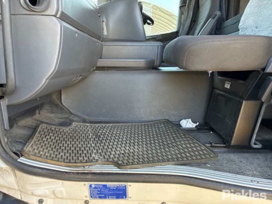 2014年スカニア G440