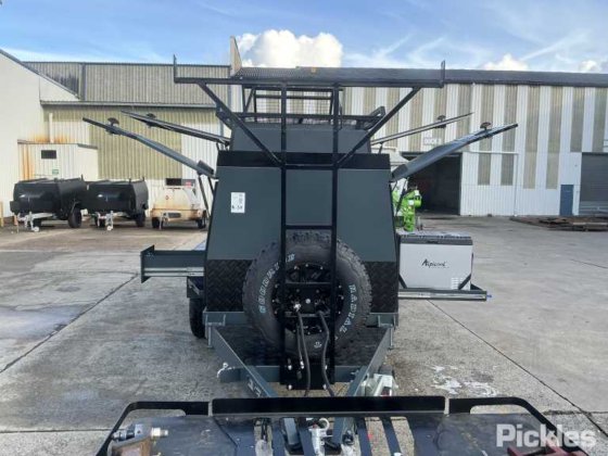 2025 绿色有限公司