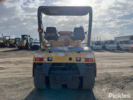 2011年式 サカイ GW750-2