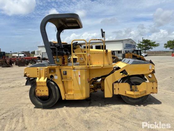 2011年式 サカイ GW750-2