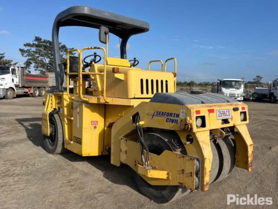 2011年式 サカイ GW750-2