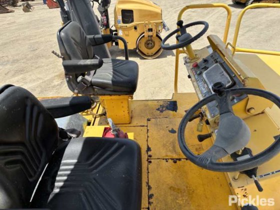 2011年式 サカイ GW750-2