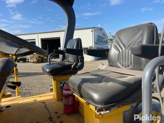 2011年式 サカイ GW750-2