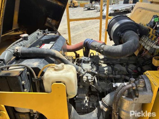 2011年式 サカイ GW750-2