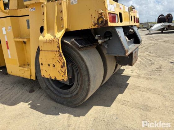 2011年式 サカイ GW750-2