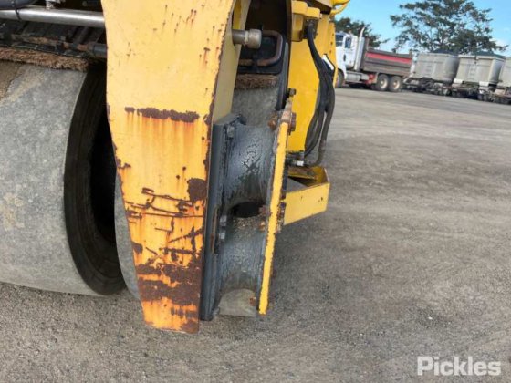 2011年式 サカイ GW750-2