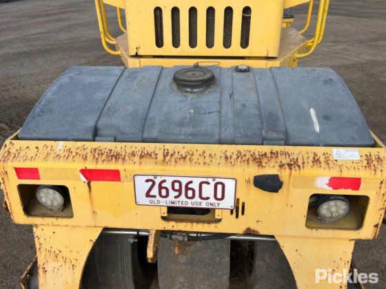 2011年式 サカイ GW750-2