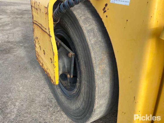 2011年式 サカイ GW750-2