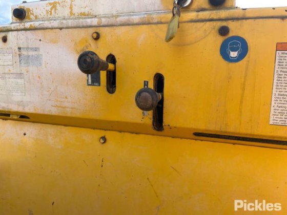 2011年式 サカイ GW750-2