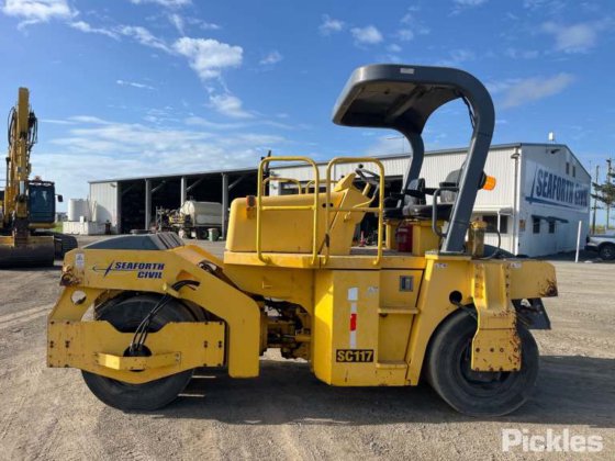 2011年式 サカイ GW750-2