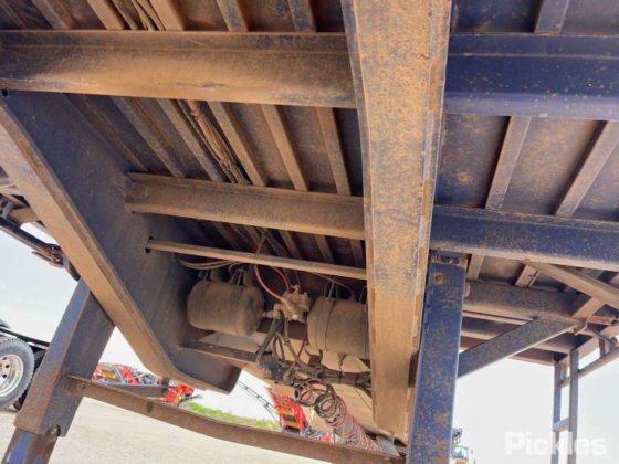 2012款Top Start三轴拖车