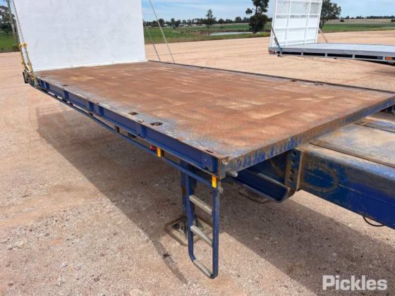 2012年トップスタートトレーラー3軸