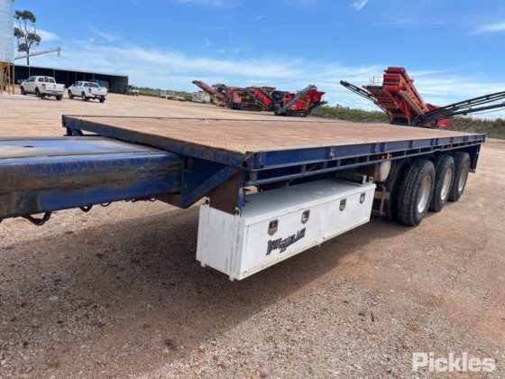 2012年トップスタートトレーラー3軸