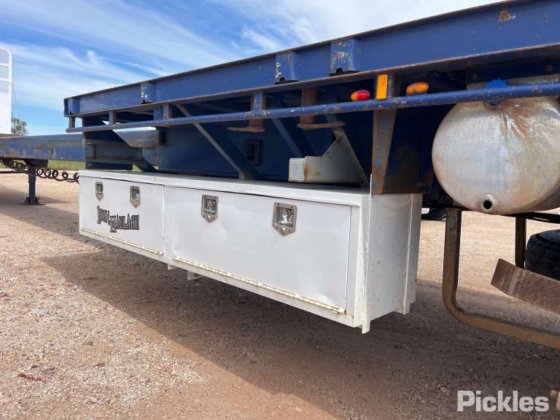 2012款Top Start三轴拖车