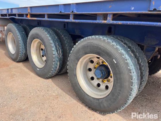 2012年トップスタートトレーラー3軸