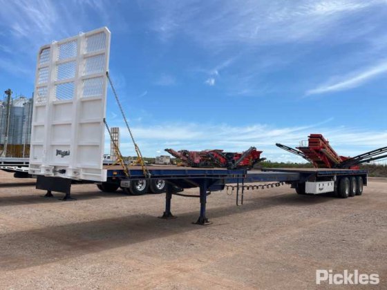 2012年トップスタートトレーラー3軸