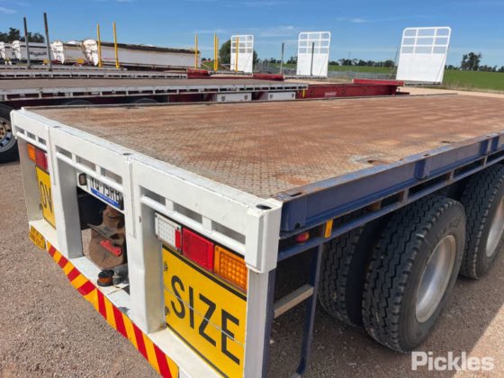 2012年トップスタートトレーラー3軸