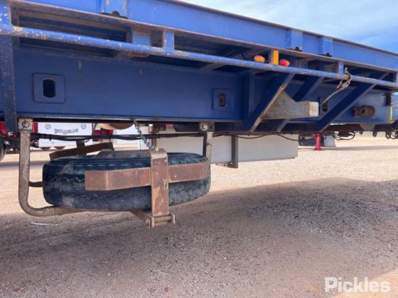 2012年トップスタートトレーラー3軸