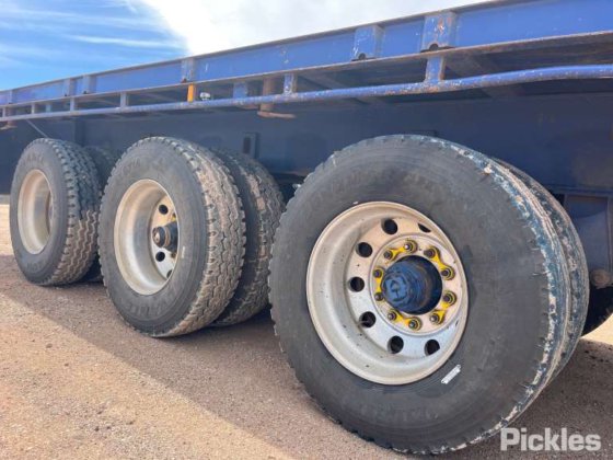 2012款Top Start三轴拖车