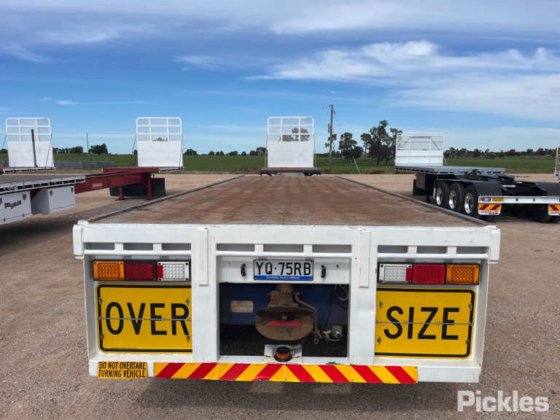 2012款Top Start三轴拖车