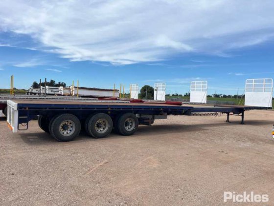 2012年トップスタートトレーラー3軸