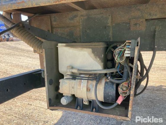 2013年式 いすゞ FRR600