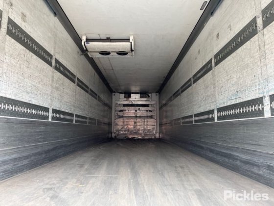 2013 シュミッツ ST2