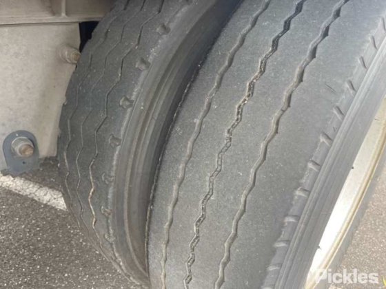 2013 シュミッツ ST2