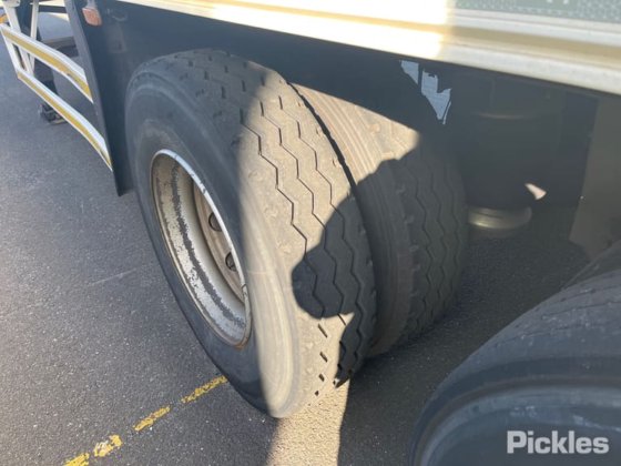 2013 シュミッツ ST3