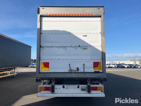 2013 シュミッツ ST3