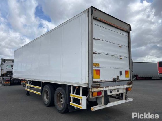 2013 シュミッツ ST2