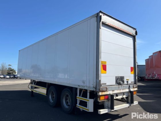 2013 シュミッツ ST2