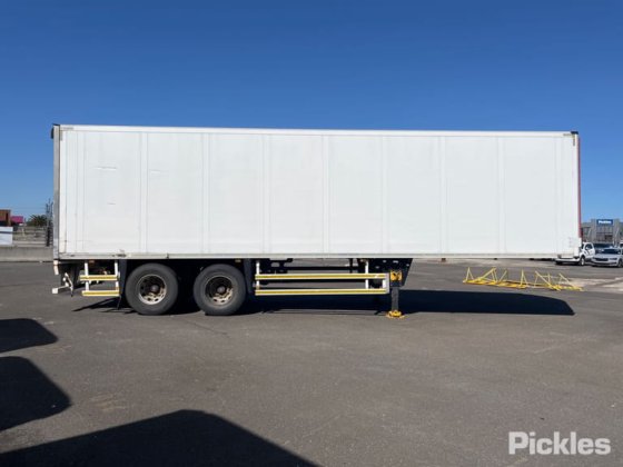 2013 シュミッツ ST2