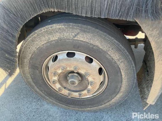 2013款依维柯ACCO