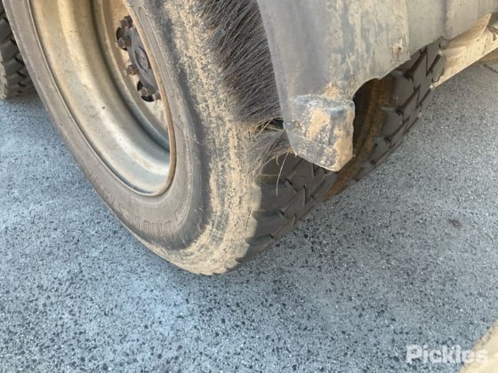 2013款依维柯ACCO