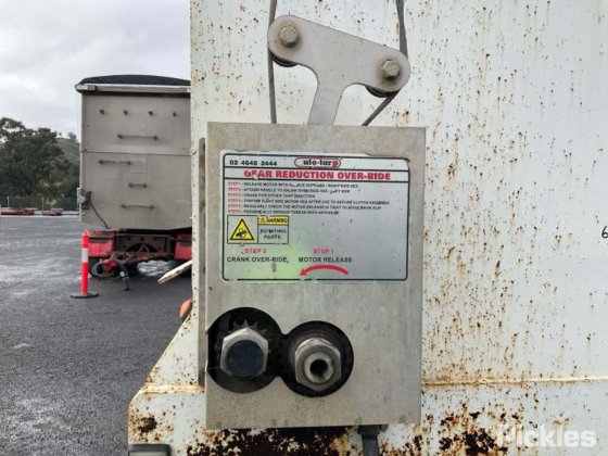 2017 チャールズ・セリア 3 アクスル ドッグ