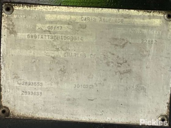 2017 チャールズ・セリア 3 アクスル ドッグ