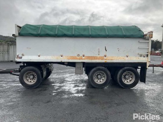 2017 チャールズ・セリア 3 アクスル ドッグ