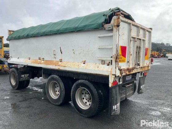 2017 チャールズ・セリア 3 アクスル ドッグ