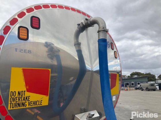 2015 バイフォード シングルアクスルトレーラー