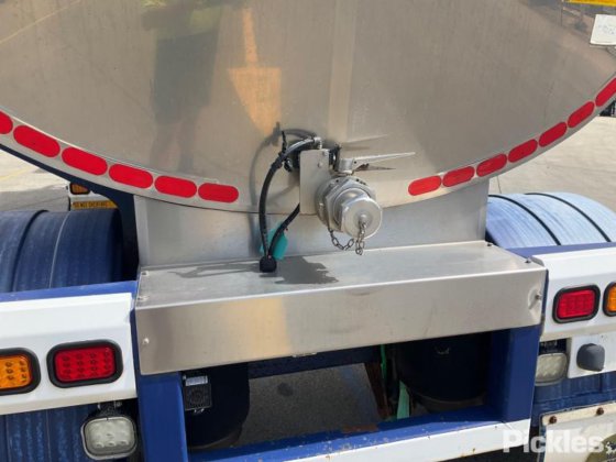 2015 バイフォード シングルアクスルトレーラー