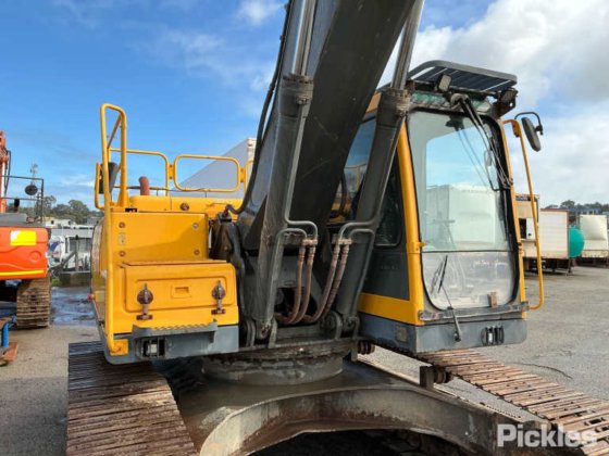 2005款沃尔沃EC240BLC