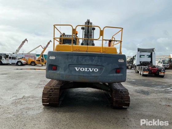 2005 Volvo EC240BLC