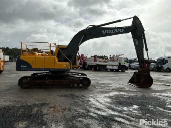 2005 Volvo EC240BLC