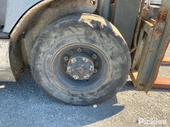 2004年式 日産 L01A15W